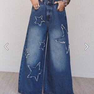 Stylish Blue Star Embellished Wide-Leg Jeans